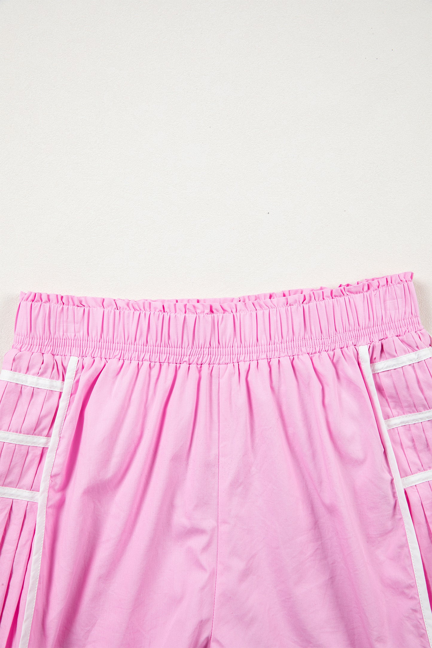Black Contrast Trim Pleated Casual Active Shorts