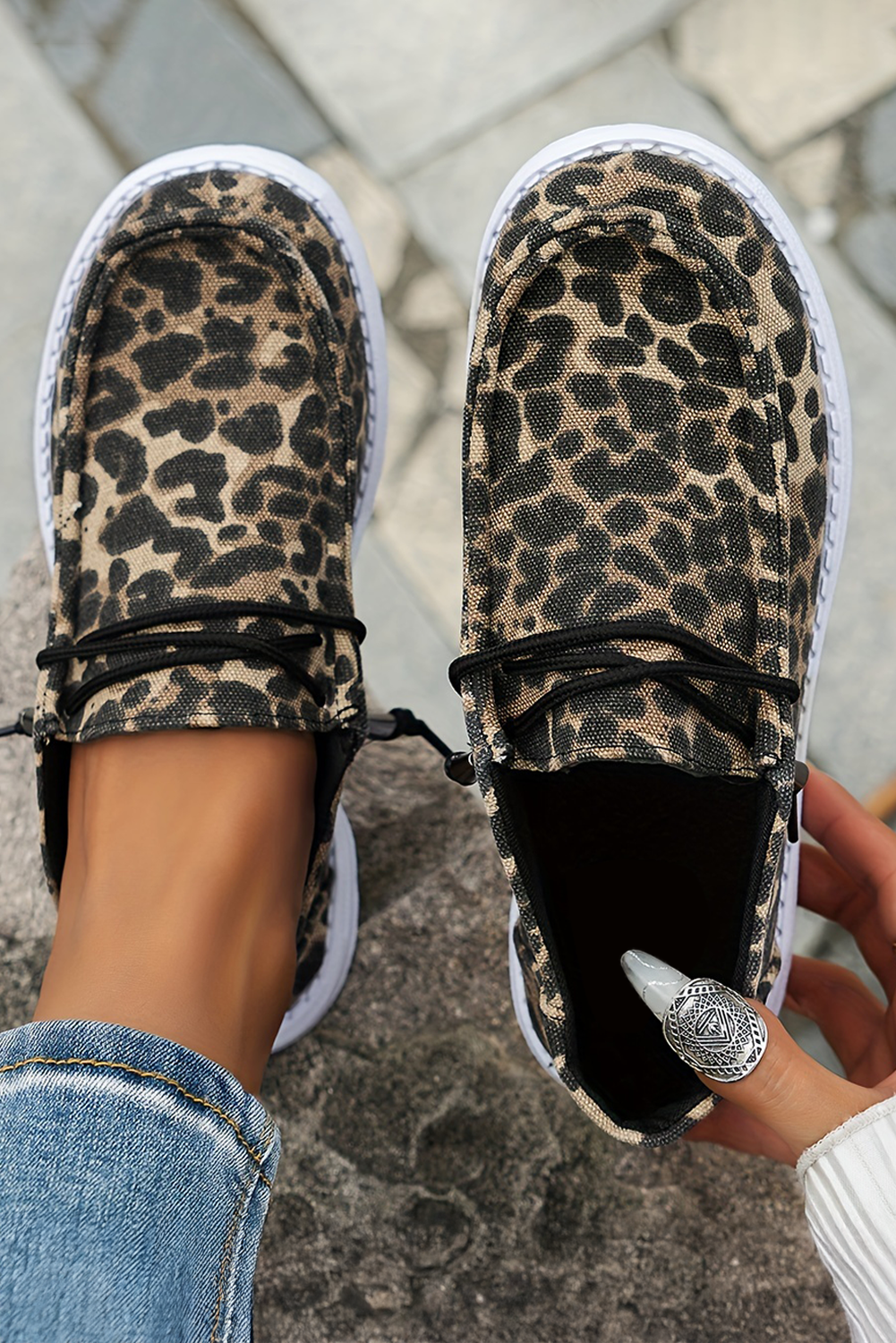 Coffee Lace-up Decor Leopard Canvas Shoes