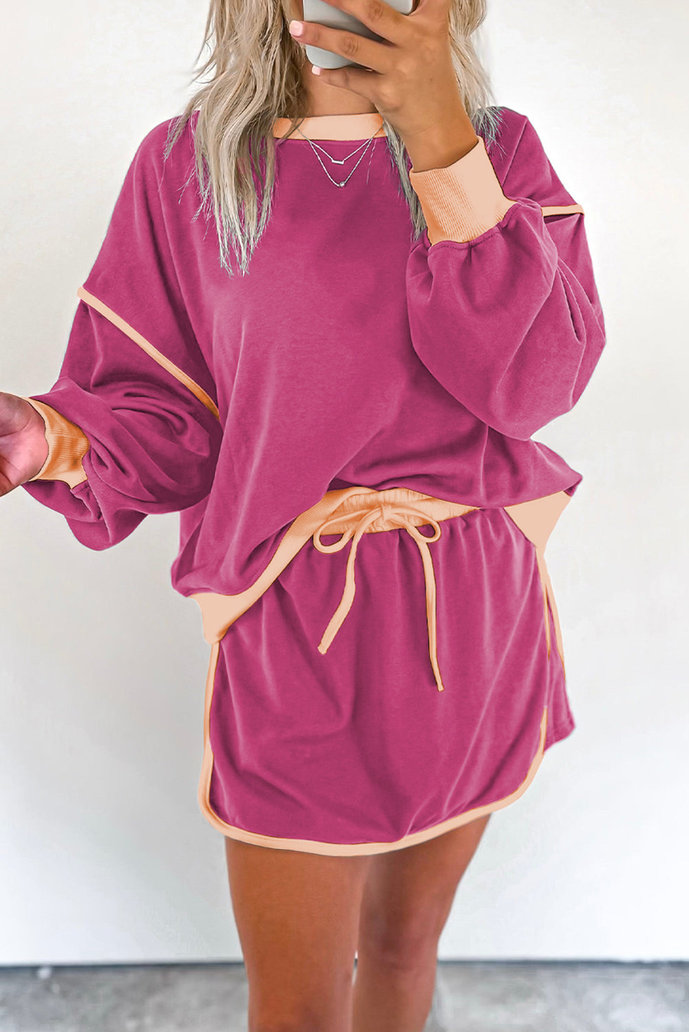 Rose Red Contrast Trim Loose Pullover and Lace-up Waist Shorts Set