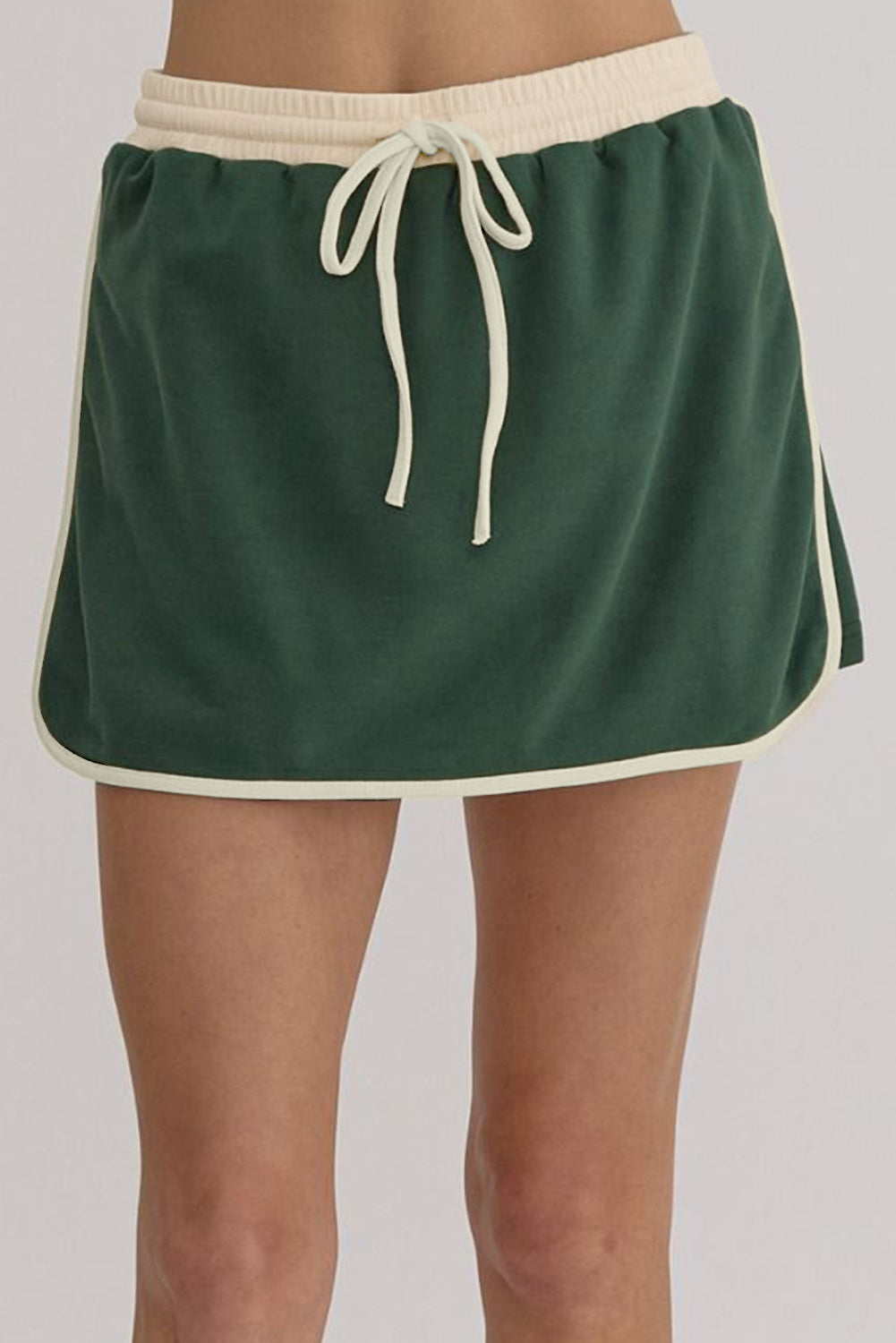 Evergreen Contrast Trim Loose Pullover and Lace-up Waist Skort Set