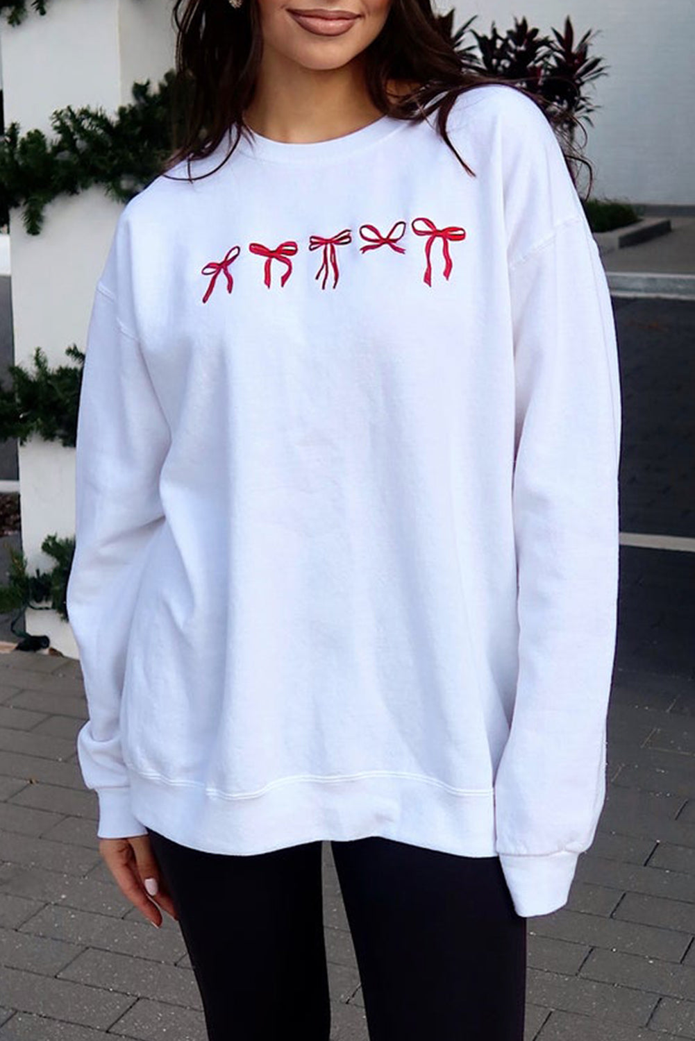 White Diverse Bow Embroidery Drop Shoulder Sweatshirt