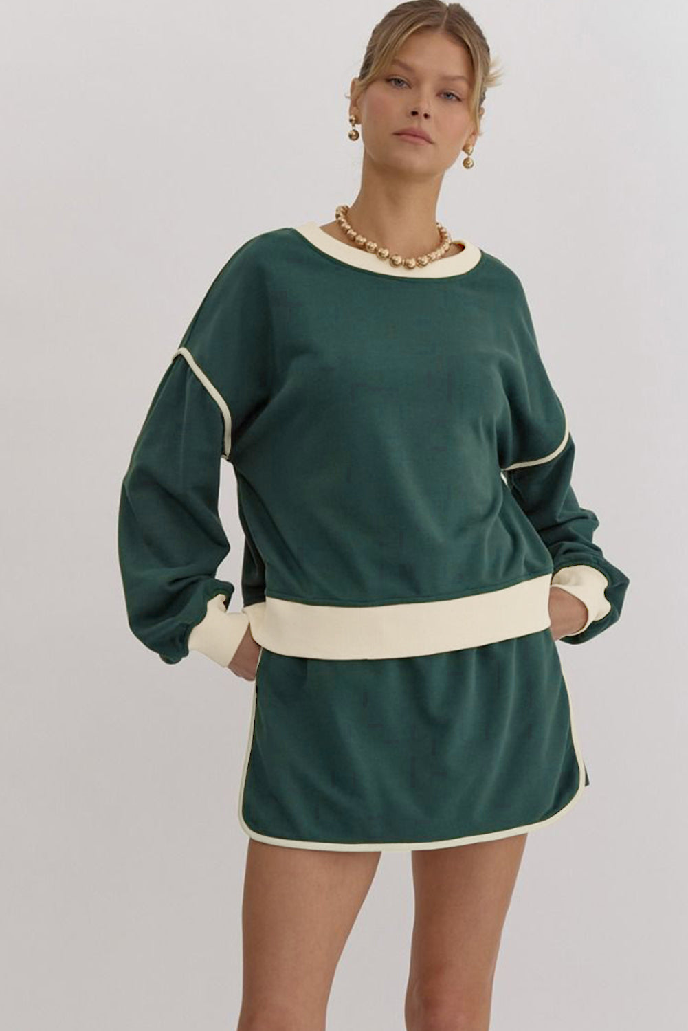 Evergreen Contrast Trim Loose Pullover and Lace-up Waist Skort Set